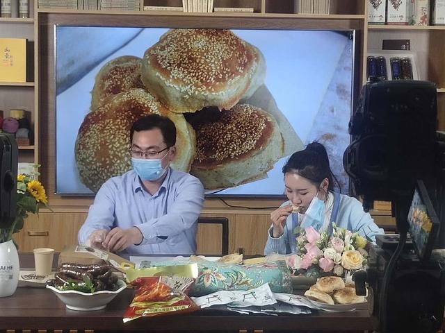 两小时，38种产品！孙武街道领导直播带货，吃、穿、用“一网打尽”