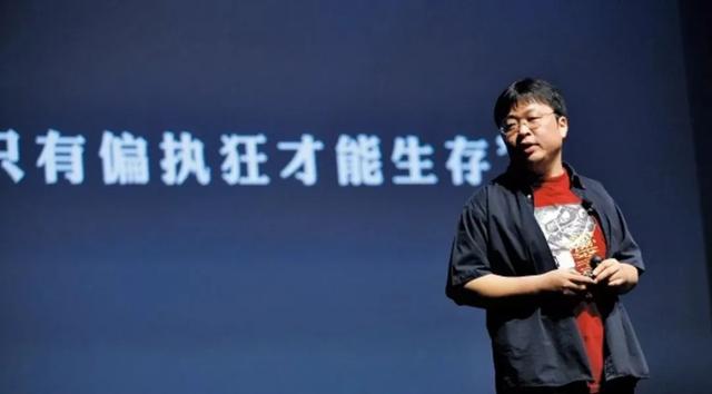 挑战李佳琦，罗永浩也入直播带货行业，普通人还有机会吗？