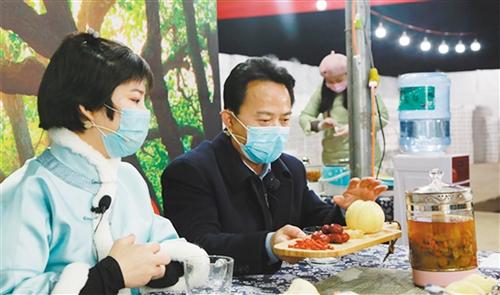 县长“直播带货”一天卖出14万斤砀山酥梨