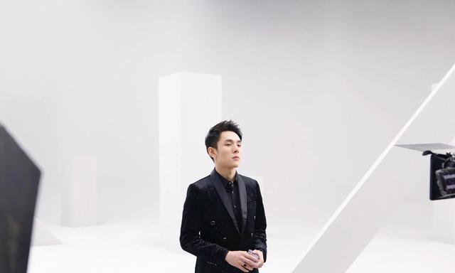 带货直播间成明星聚集地：杨幂刘诗诗李小璐谁才是带货女王？