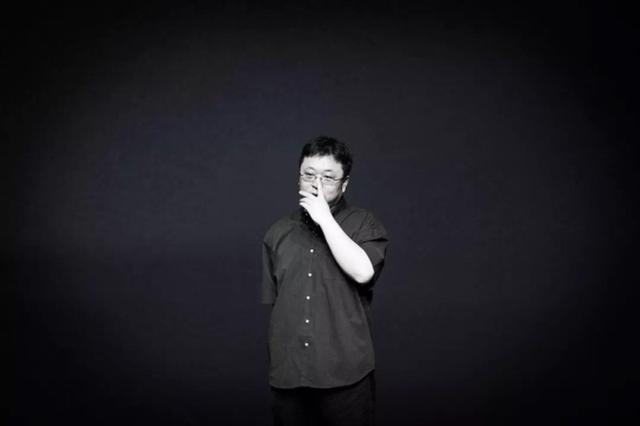 罗永浩直播带货，不是最低价，罗粉表示：人到中年不容易，支持一下