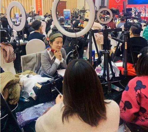 直播带货怎么那么火？