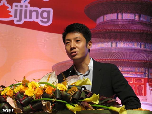 “宅经济”崛起！央视加入直播带货大队，网友：可以去说相声了
