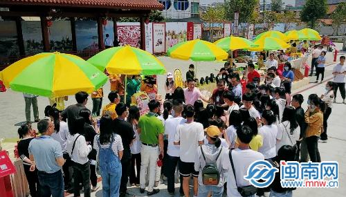 漳浦县长化身“主播”带货 2小时卖了这么多钱